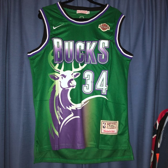 throwback giannis jersey